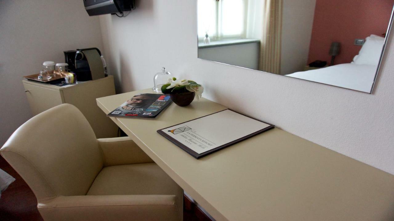 La Fermata Resort Alessandria Ngoại thất bức ảnh